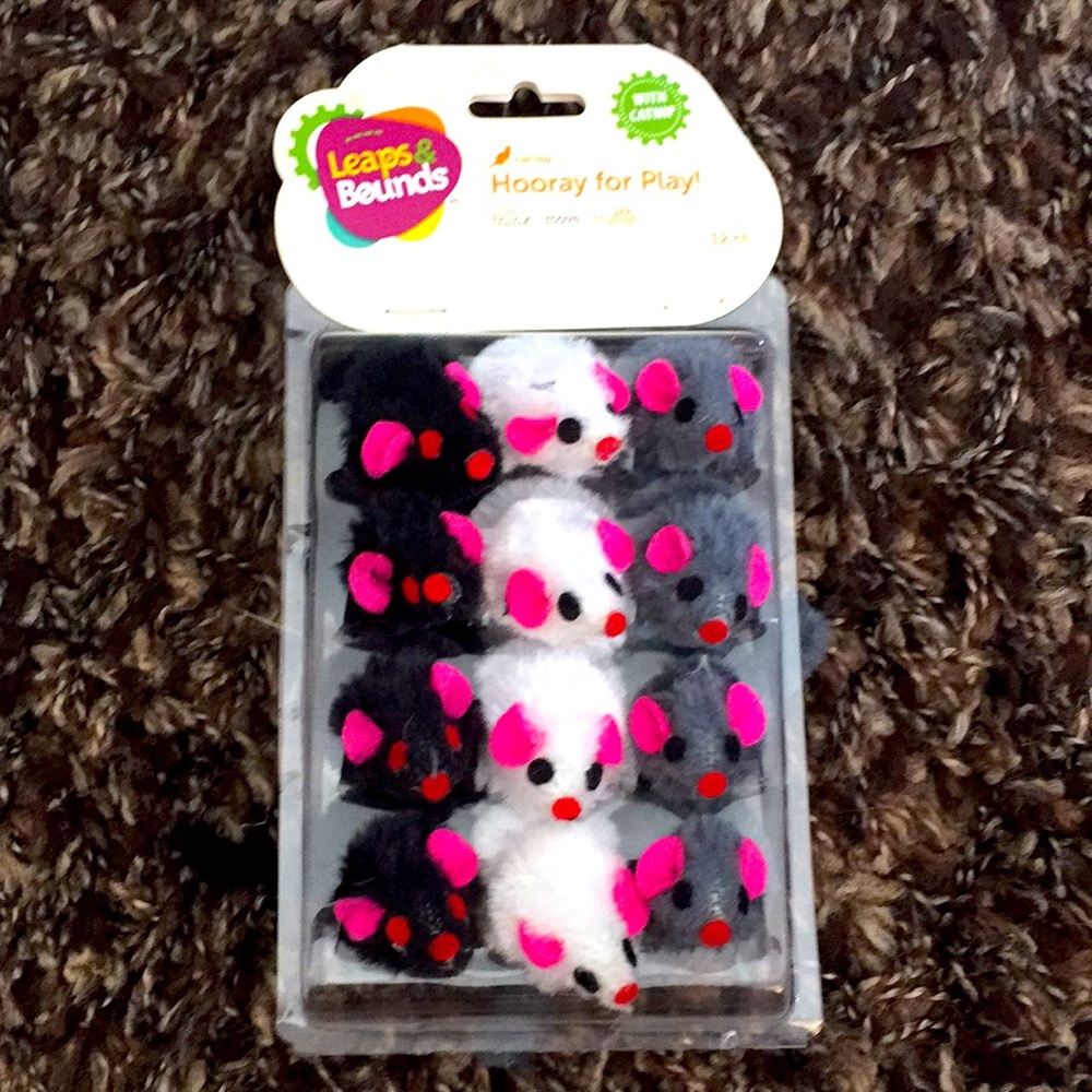 Leaps & Bounds Catnip Furry Mice 12 Pack Brand New Factory Sealed